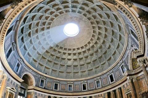 See the Pantheon on guided holiday to Rome image