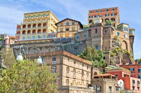 Discover the top sights of Sorrento  image