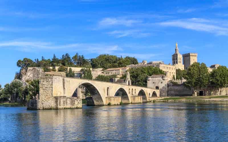 Discover Avignon on a Day Trip