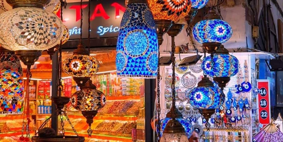 Visit Grand Bazaar in Istanbul