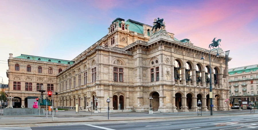 Experience opera in Vienna