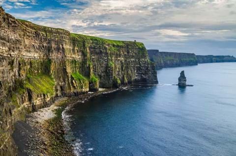 Guided tours to Cliffs Of Moher image