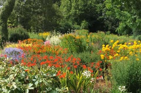Gardens Of East Anglia holiday image