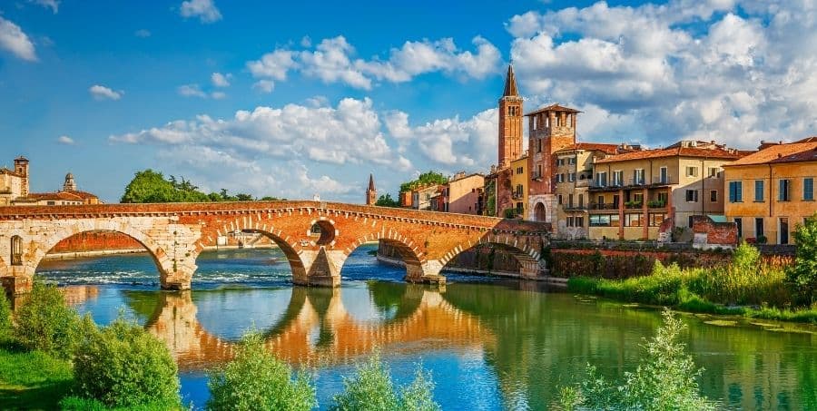 Guided excursion to Verona